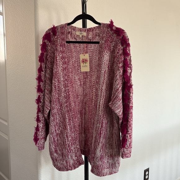 Entro Long Sleeve Long Sweater NWT Size M/L - Picture 6 of 7